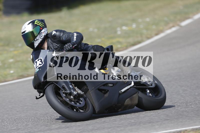 /37 09.08.2026  Pluess Motosport ADR/Freies Fahren/423
